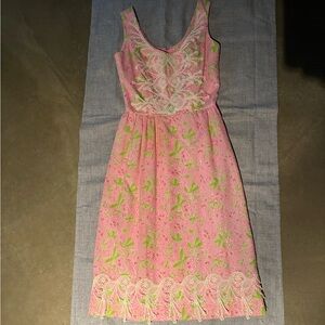 LILLY PULITZER Vintage The Lilly Pink Green Floral Lace Dress Size 10